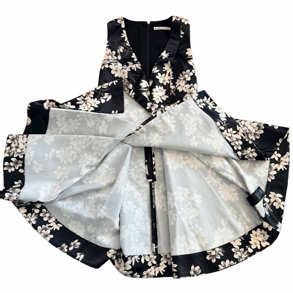 Alice + Olivia Black Floral Fit & Flare Dress Small - Picture 6 of 14